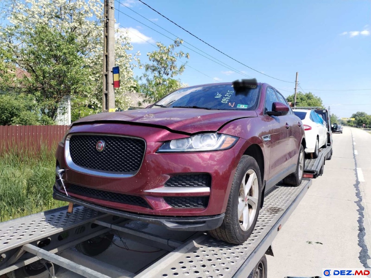 Крыша, Крыша, Jaguar F-Pace (2016-2023)