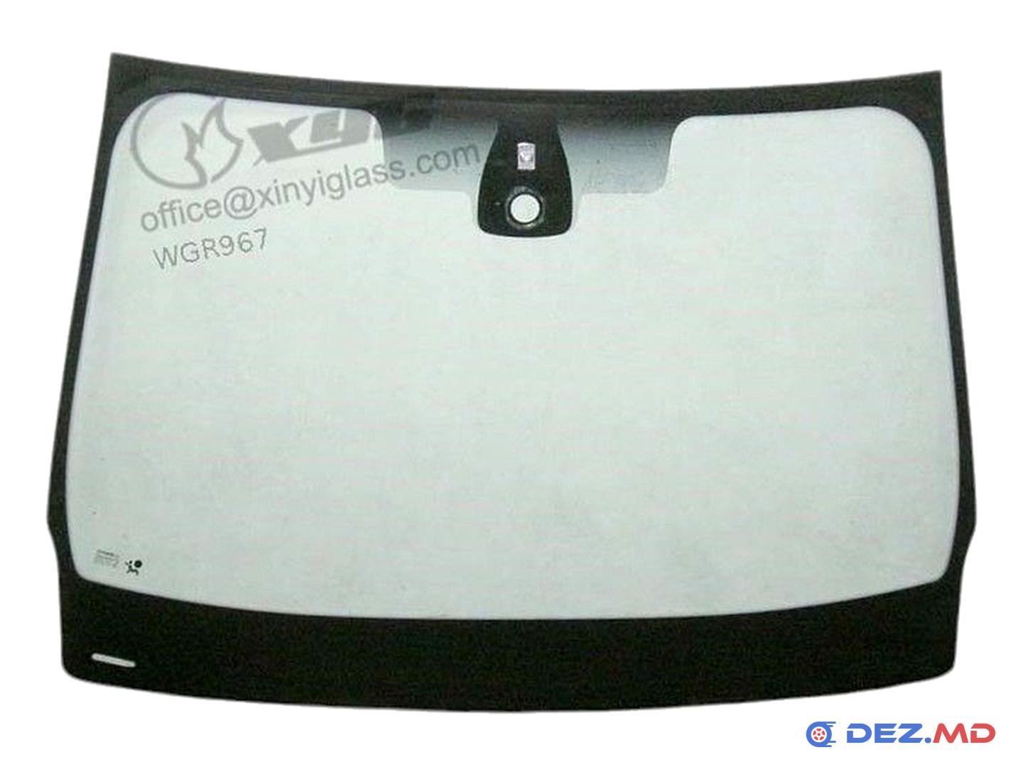 Стекло лобовое RENAULT MEGANE HBK/WAGON 2009-16 (Дат.дождя/Дат.света/) | XYG, новое