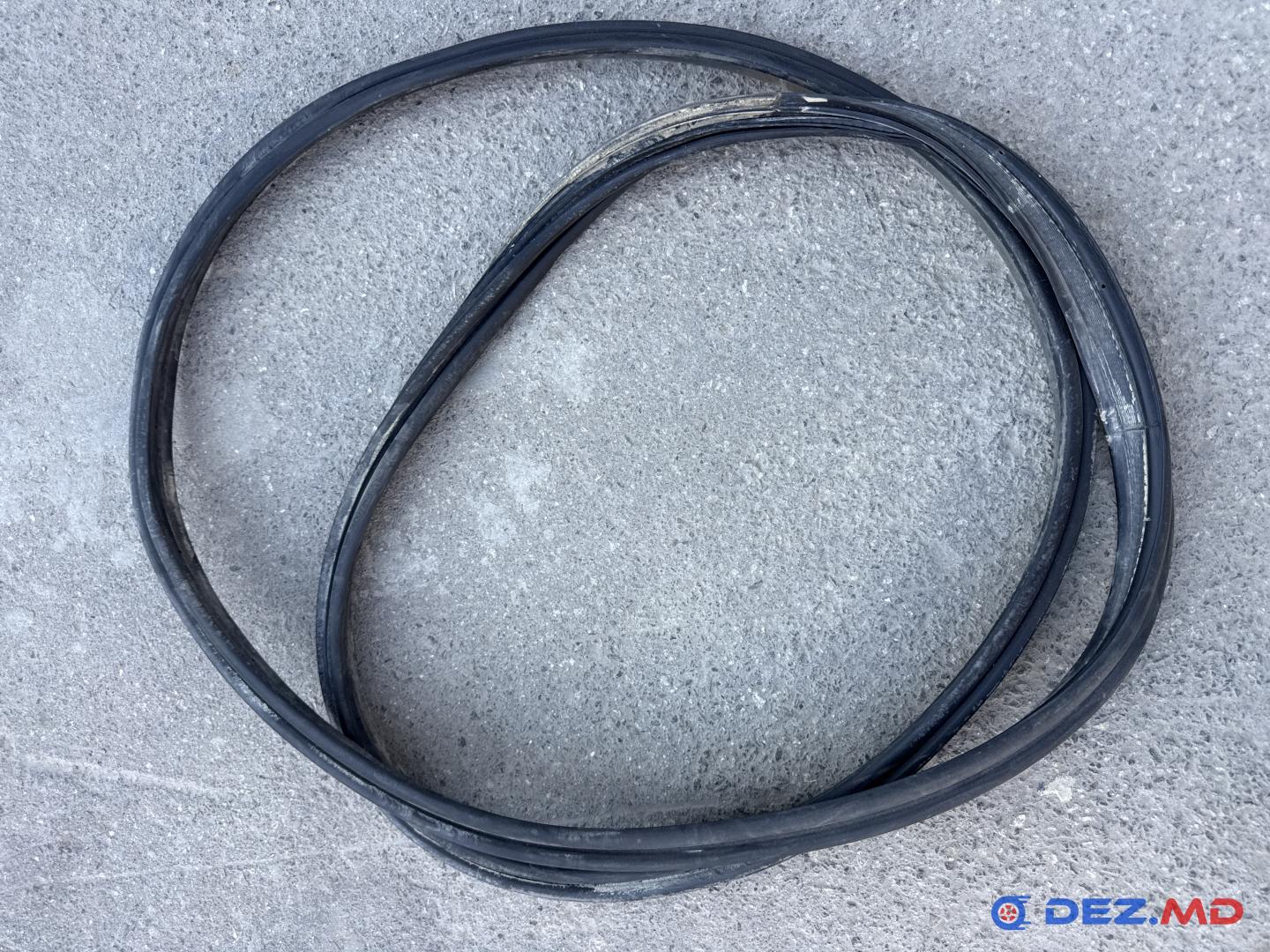 Уплотнитель багажника, Toyota Yaris 2020-202..