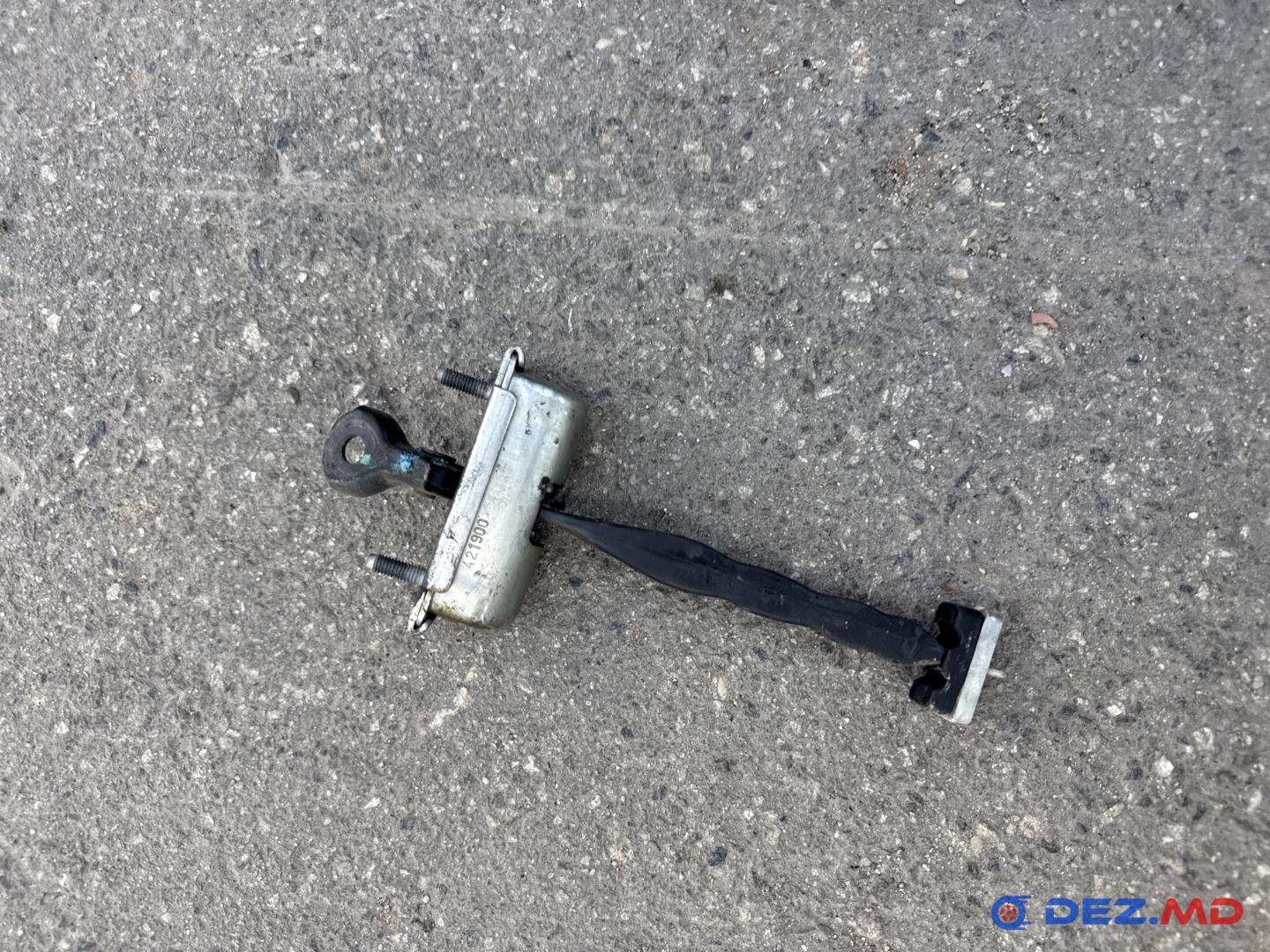 Петля двери, Ford Kuga 2013-2019