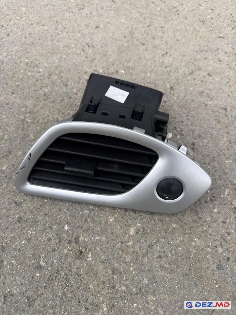 Воздухозаборники, Renault Scenic 3 2009-2016