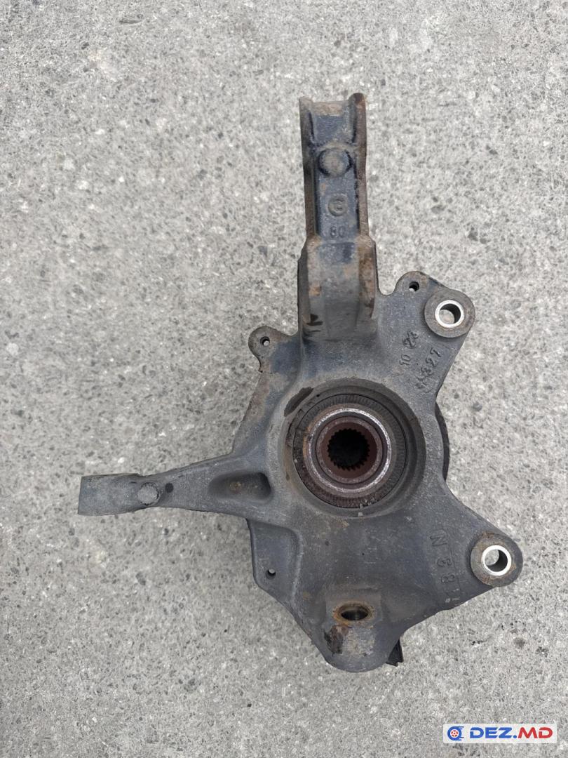 Поворотный кулак, Renault Scenic 3 2009-2016