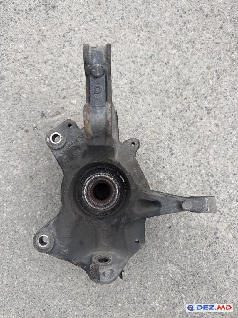 Поворотный кулак, Renault Scenic 3 2009-2016