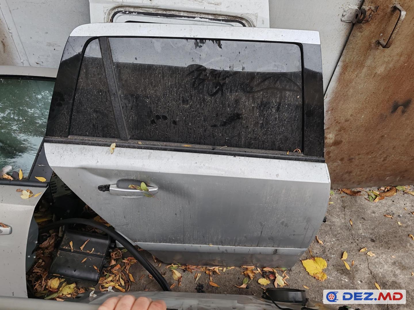 Дверь правая, Opel Astra H 2004-2010