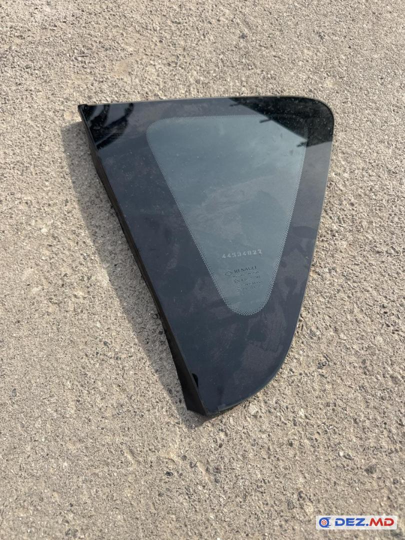 Стекло левое, Renault Scenic 3 2009-2016