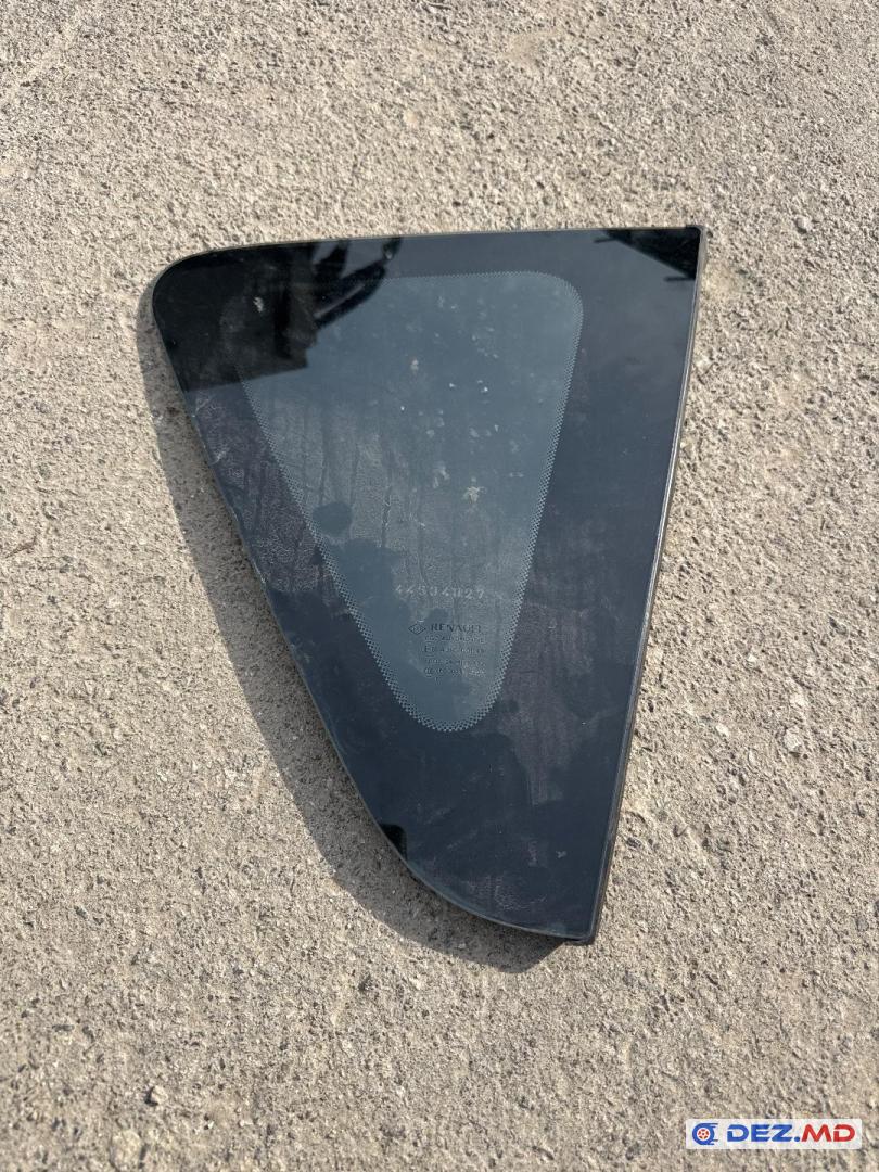Стекло правое, Renault Scenic 3 2009-2016