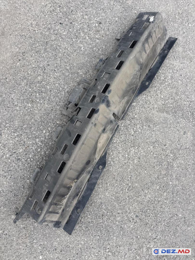 Кронштейн бампера, Renault Scenic 3 2009-2016