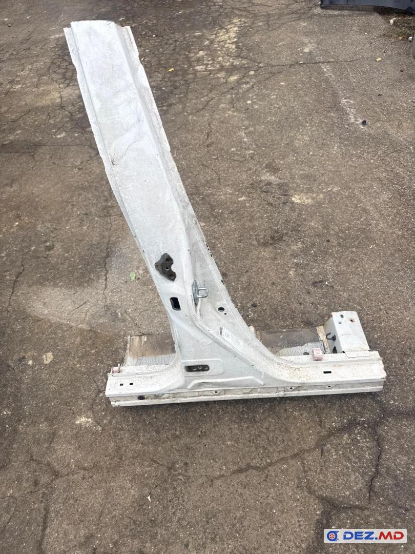 Пороги, Toyota Prius 30 2010-2015