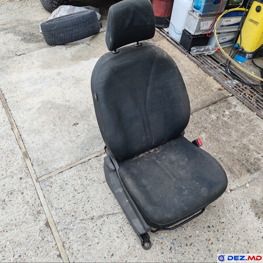 Салон, Автокресла/Сиденье, Toyota Yaris (2005-2012)