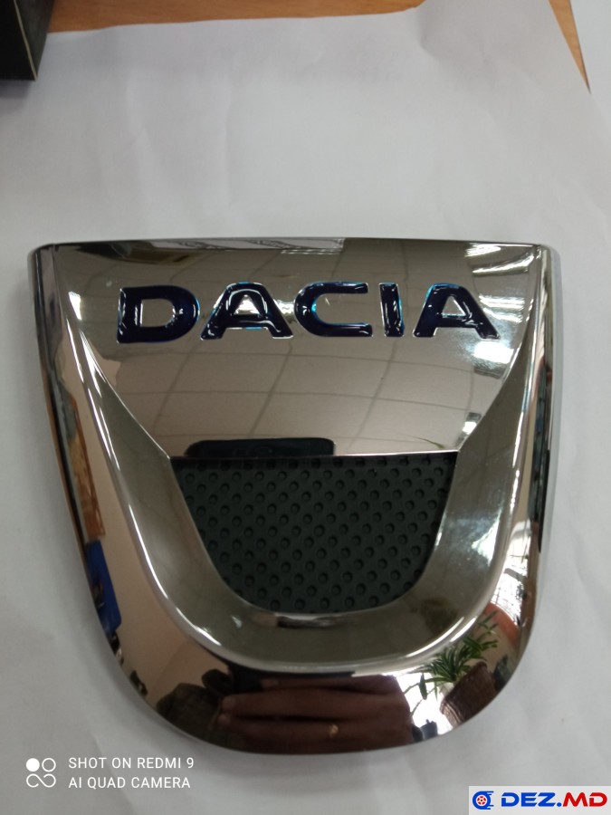 Решетка радиатора, Эмблема, Dacia Duster (2010-2017)