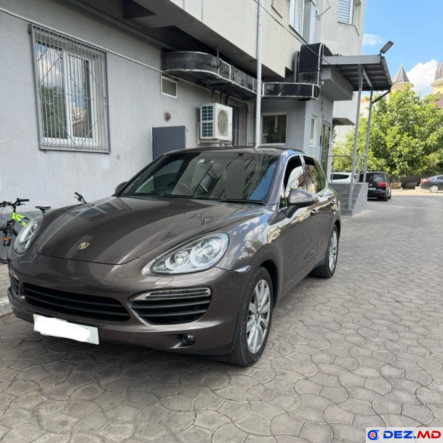 Dezmembrez Porsche Cayenne 3.0d 7P 92A 2011-2018