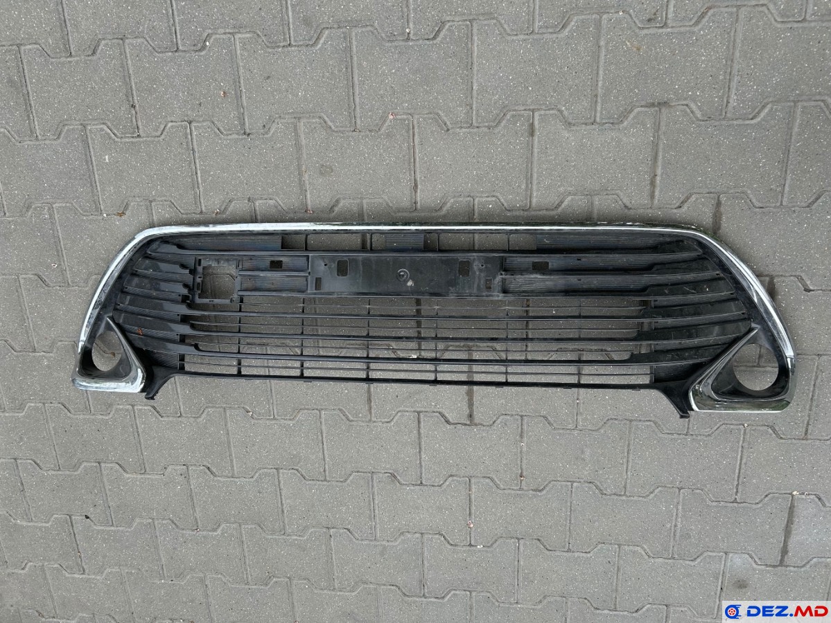 Бампер передний, Решётка /накладка бампера, Toyota Camry (2017-2023)