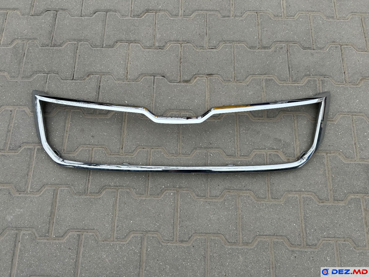 Решетка радиатора, Накладка (молдинг) решетки, Skoda Kodiaq (2016-2023)