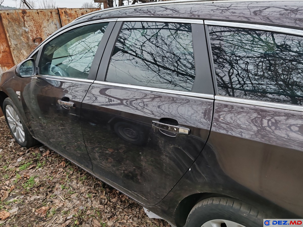 Стекла, Стекло левое, Opel Astra J (2010-2014)