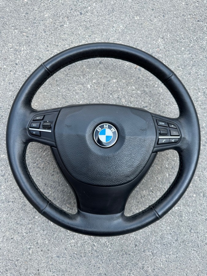Салон, Рулевое колесо, BMW 5 F07-F11 (2010-2017)