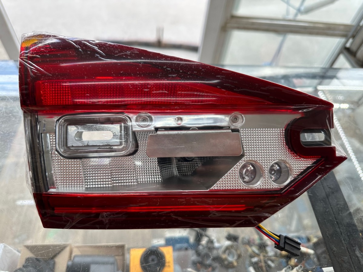 Оптика и освещение, Фонарь задний, Ford Fusion USA (2012-2020)