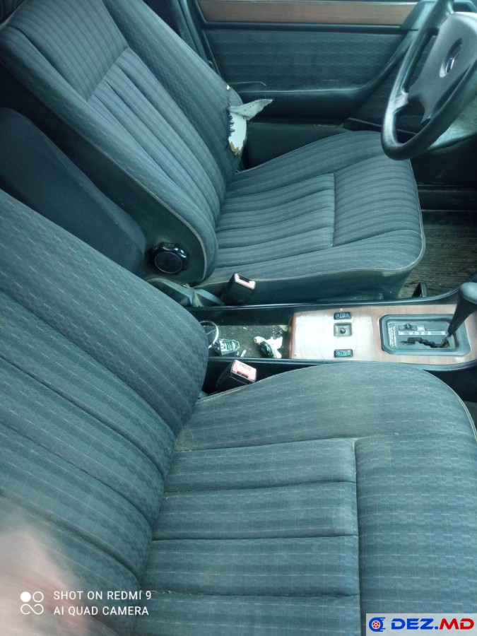 Mercedes-Benz E-W124