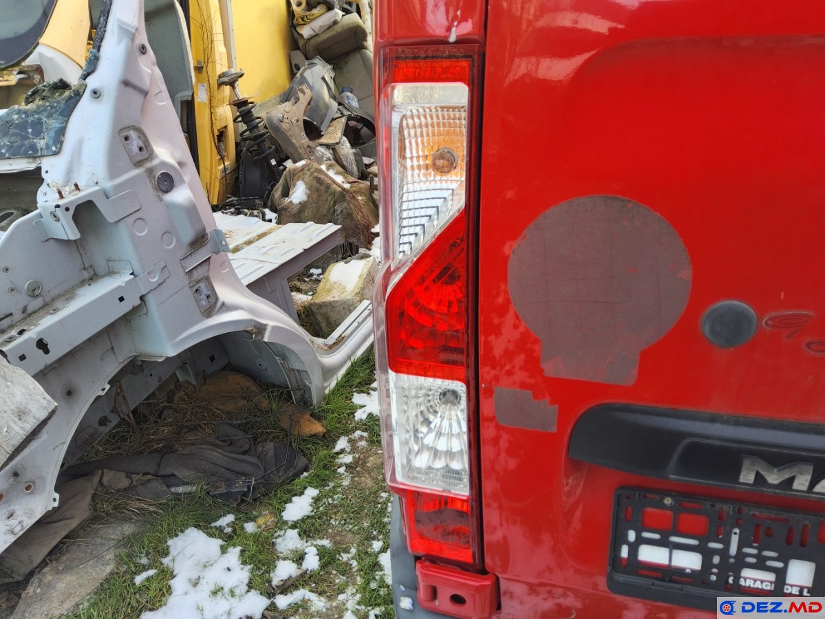 Faruri Stopuri Lumini, Stopuri, Renault Master 3 (2010-2019)