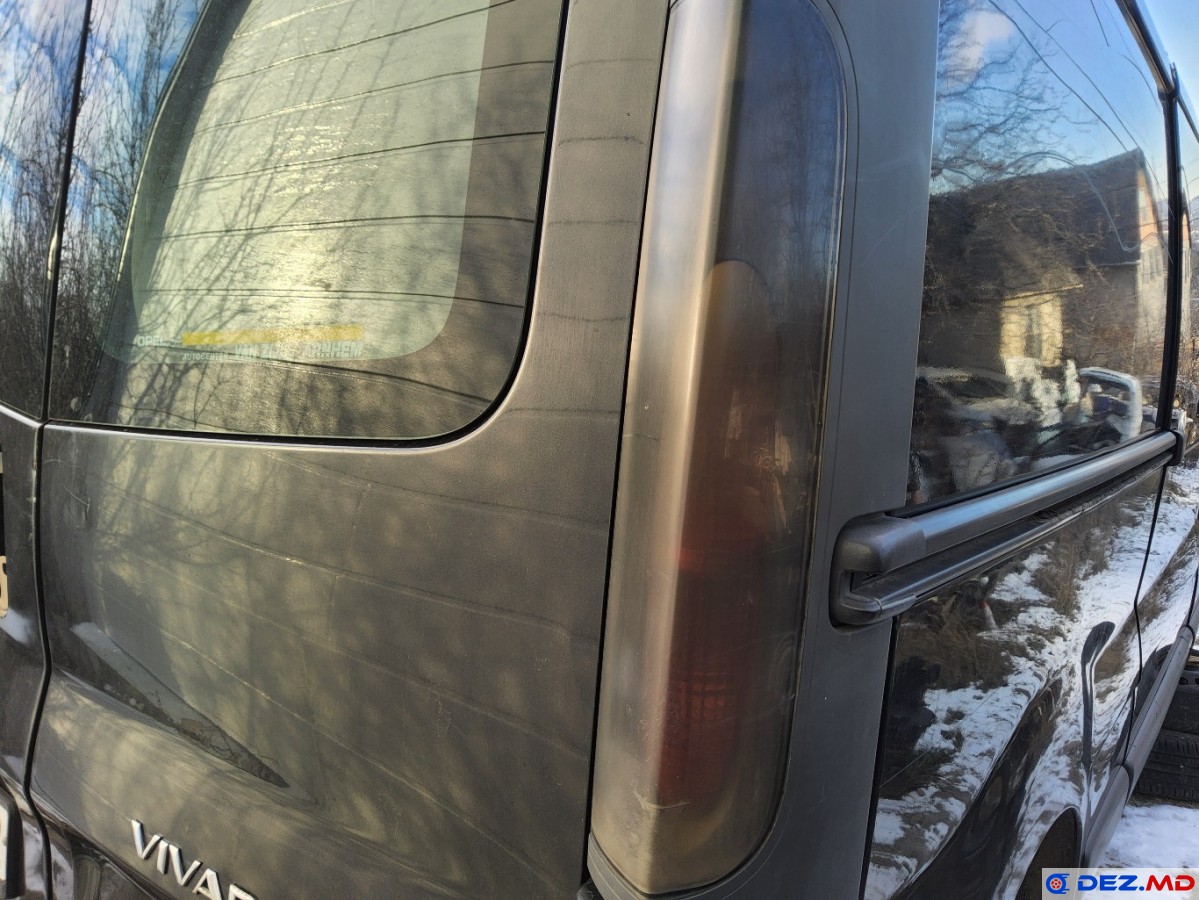 Faruri Stopuri Lumini, Stopuri, Opel Vivaro (2001-2014)