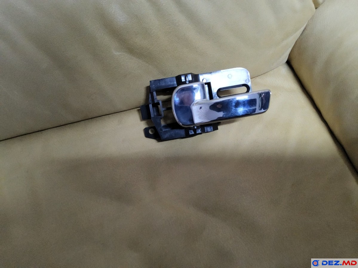 Usa dreapta, Maner usa inerior, Nissan Qashqai (2006-2013)