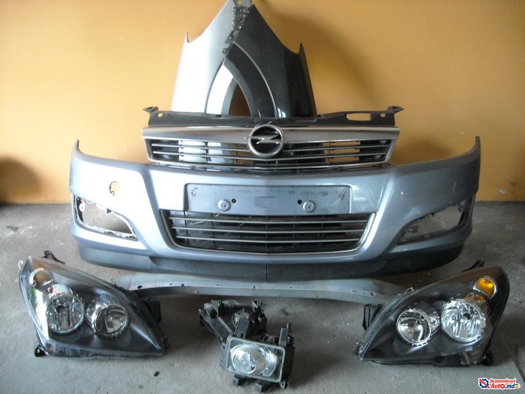 Бампер передний, Opel Astra H (2004-2010)
