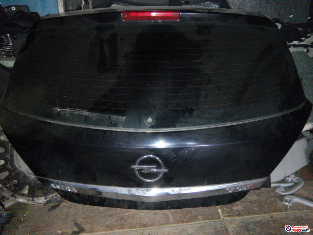 Крышка (дверь) багажника, Opel Astra H (2004-2010)
