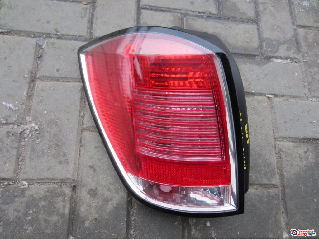 Оптика и освещение, Фонарь задний, Opel Astra H (2004-2010)