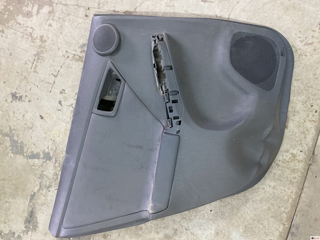 Салон, Карта двери , Toyota Prius 30 (2010-2015)