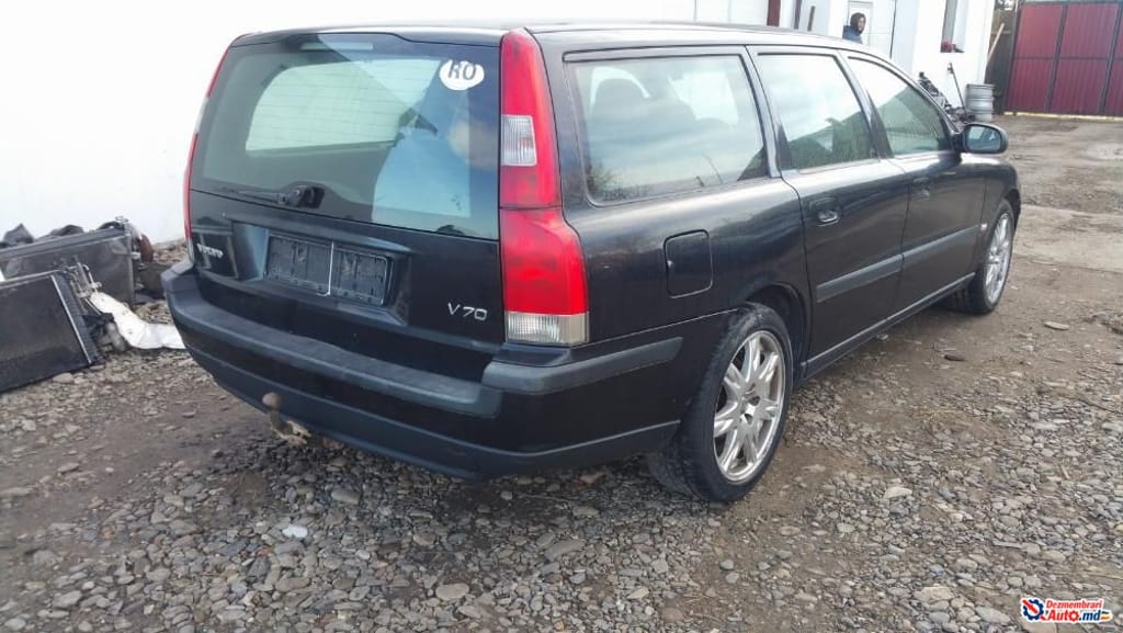 Volvo V70 DEZMEMBRARI AUTO !!!!