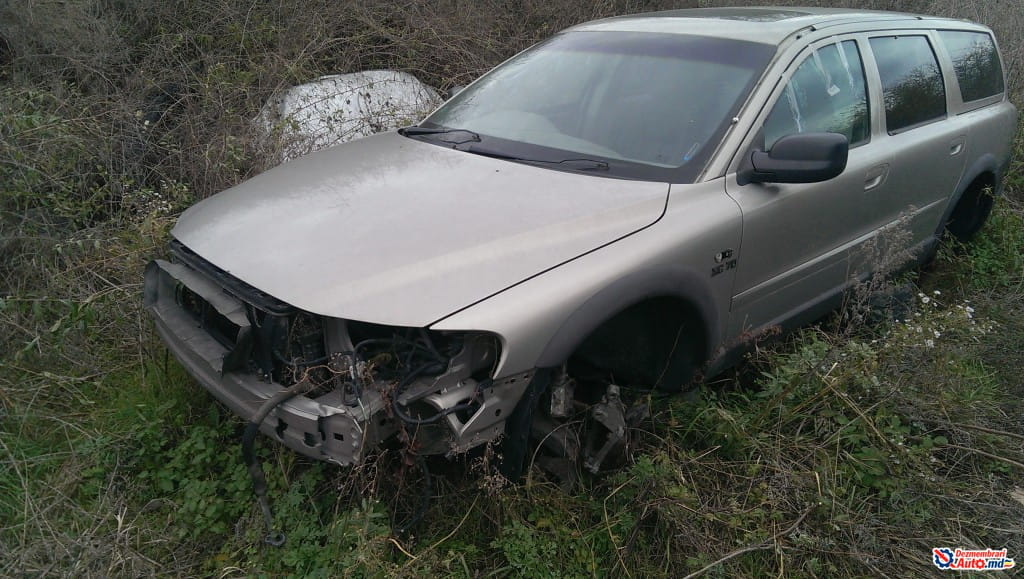Пластик под лобовое стекло, Volvo XC70 (2000-2007)