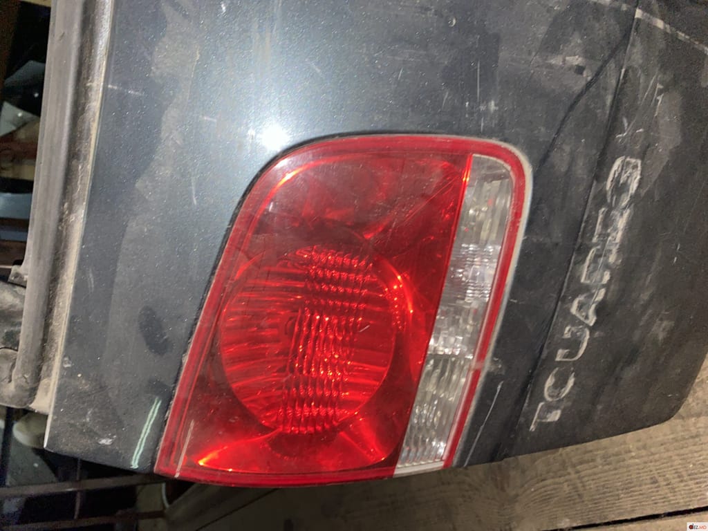 Оптика и освещение, Фонарь задний, VW Touareg (2002-2010)