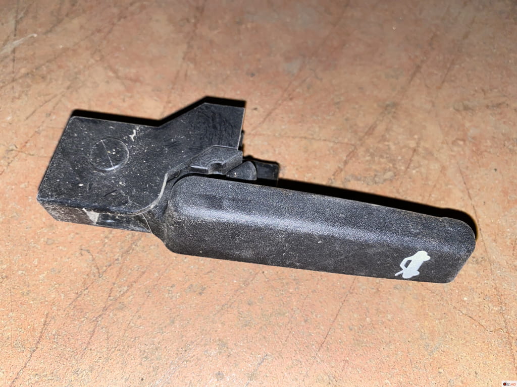 Капот, Ручка капота, Chevrolet Volt (2011-2015)