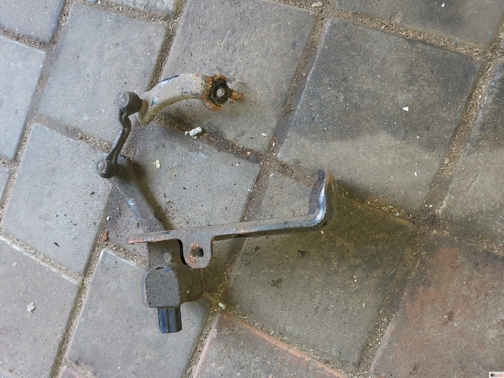 Управление подвеской, Блок упр.Датчики, Toyota Prius 30 (2010-2015)