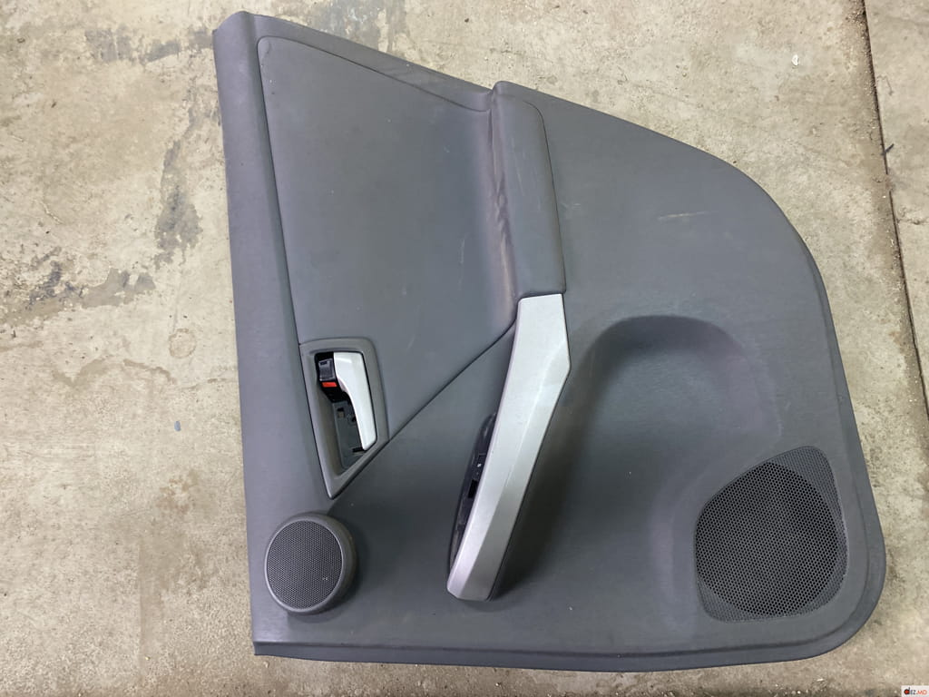 Салон, Карта двери , Toyota Prius 30 (2010-2015)