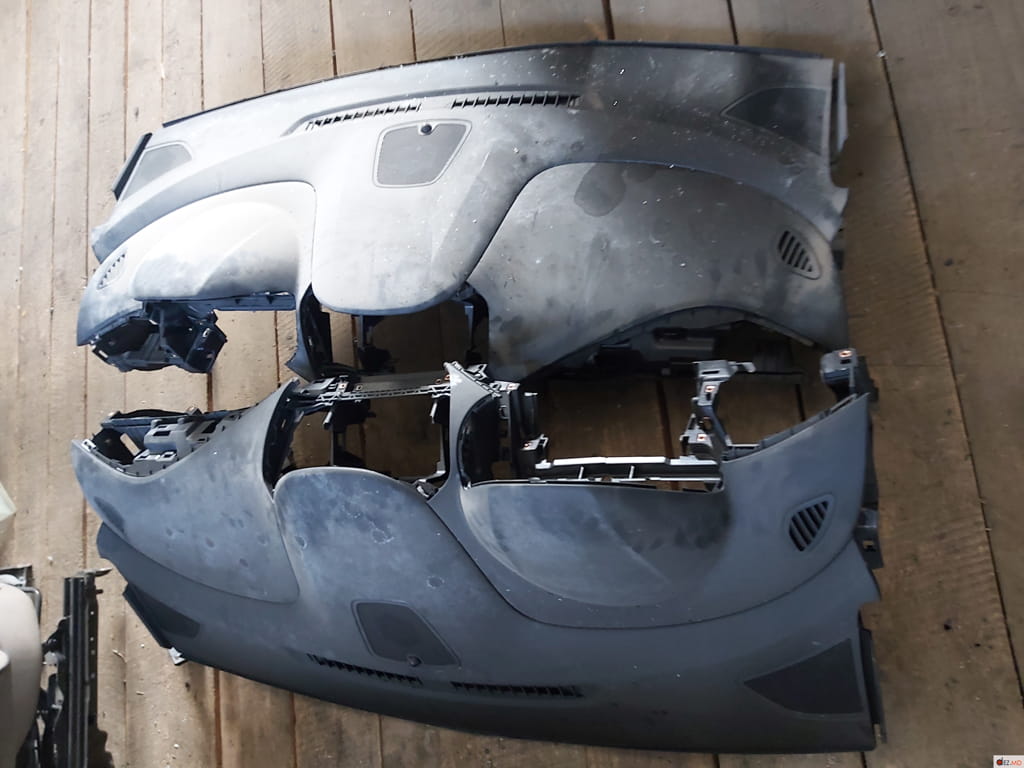 Салон, Торпедо , Chevrolet Cruze J400 (2015-2019)
