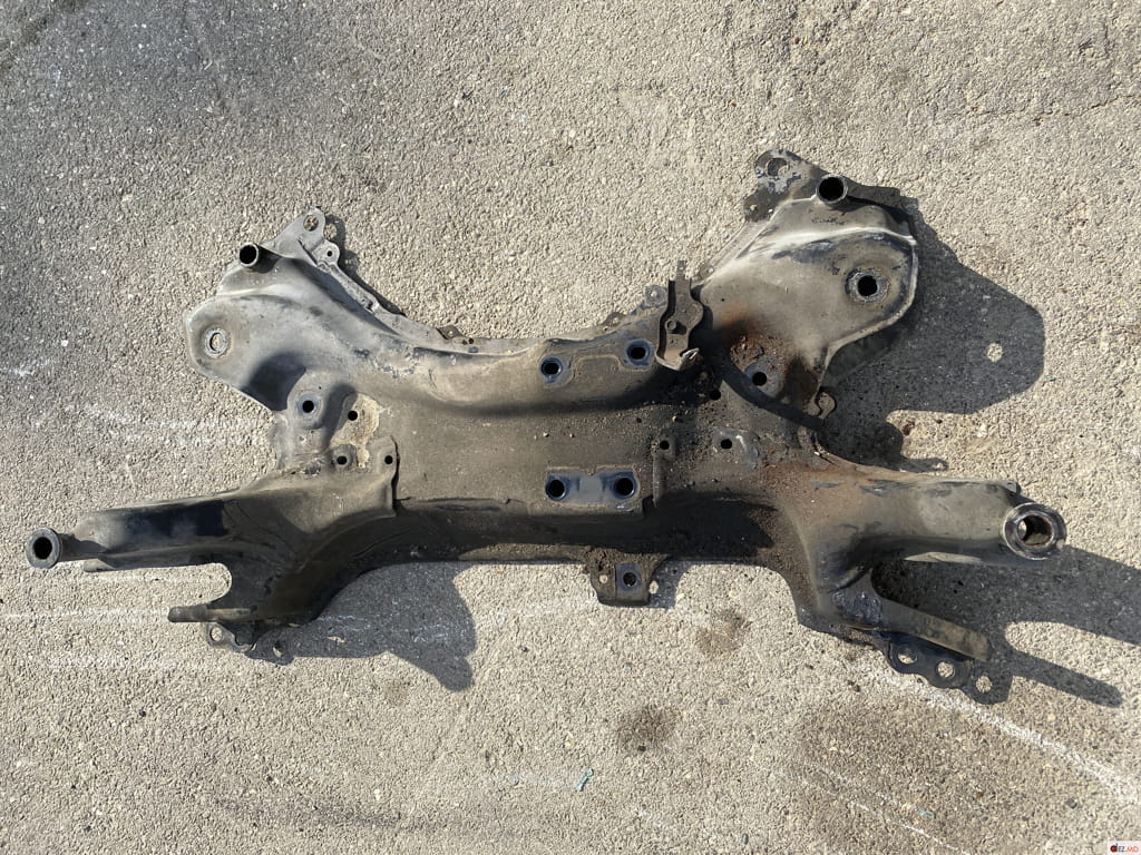 Подвеска передняя , Балка передняя, Toyota Prius 30 (2010-2015)