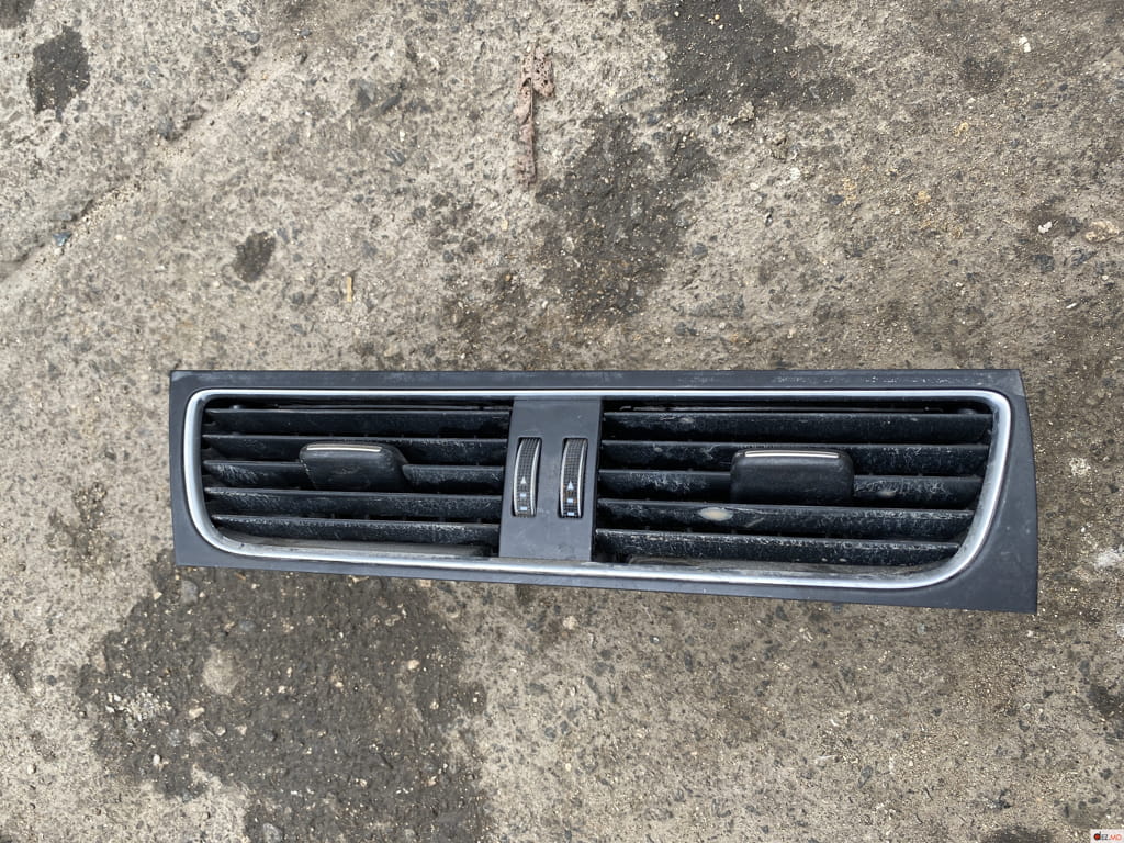 Салон, Воздухозаборники, AUDI A4 (2008-2015)