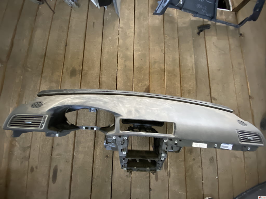 Салон, Торпедо , VW Passat B7 (2010-2015)