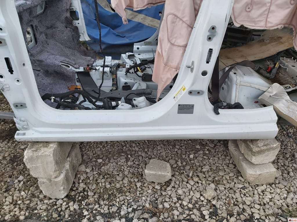 Пороги, Пороги, Chevrolet Cruze J400 (2015-2019)